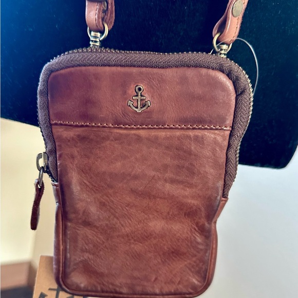Harbour 2nd NWT Elegant Brown Leather Crossbody Bag with Anchor Detail - Picture 1 of 5